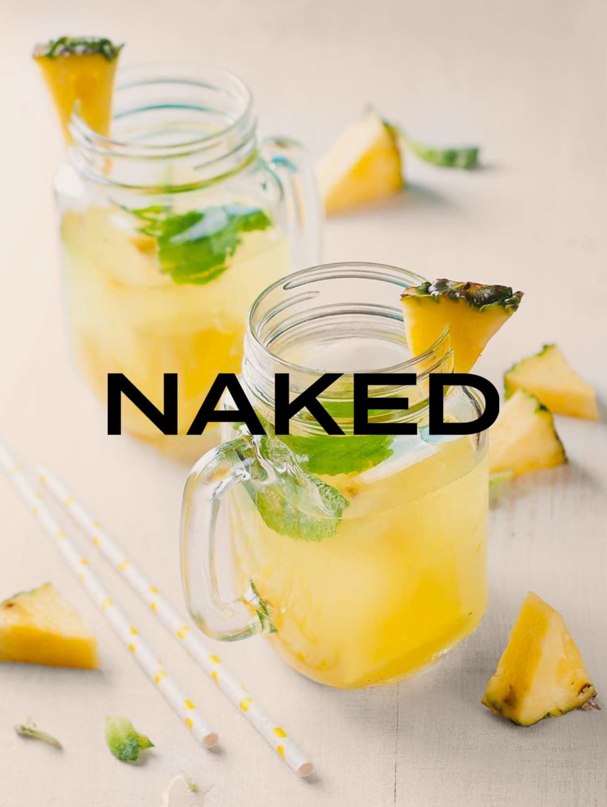 Mocktail ananas, bocaux glacés, morceaux d’ananas, logo Naked