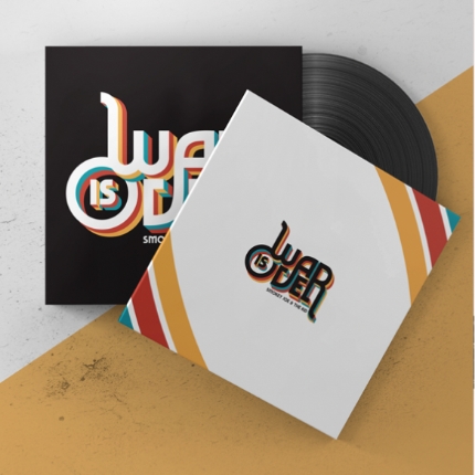 Mockup coffret War is Over - pochette et disque