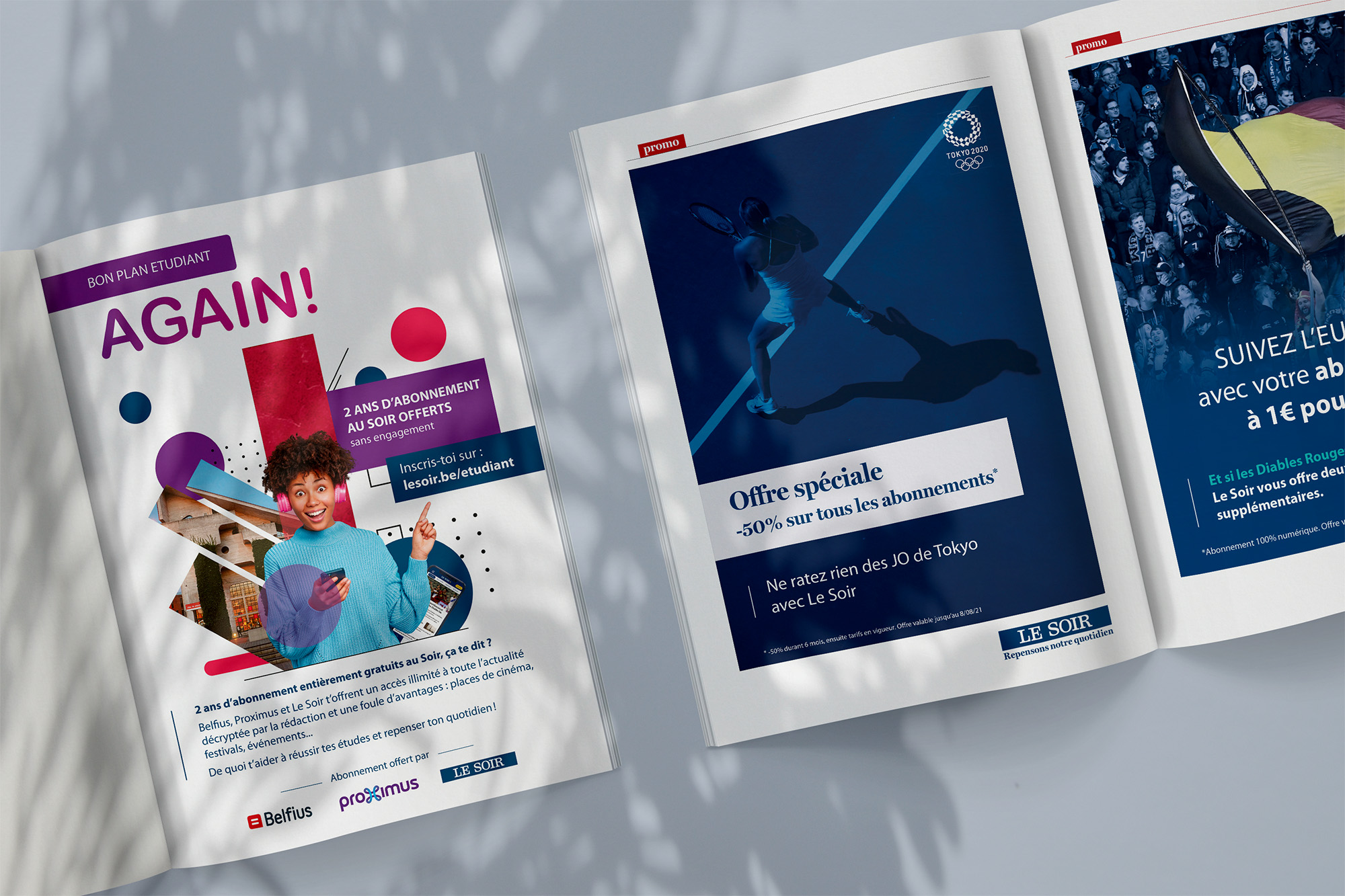 Le Soir - trois annonces imprimées posées sur table, ombres de feuilles